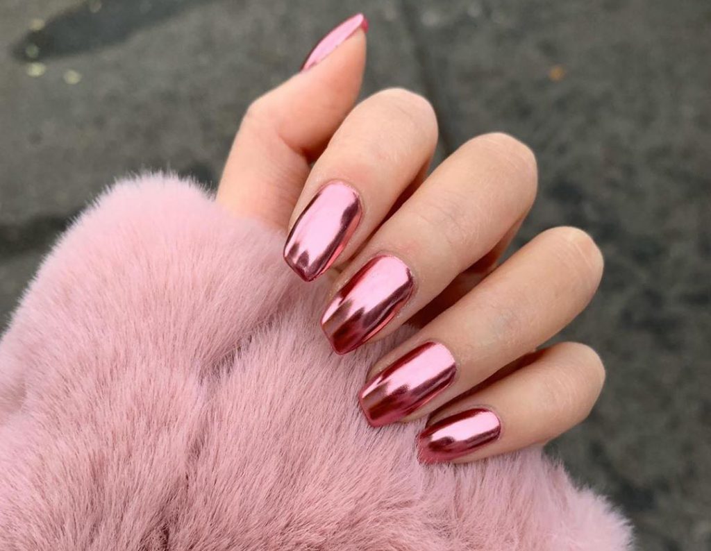 لاک آینه‌ای یا لاک کروم