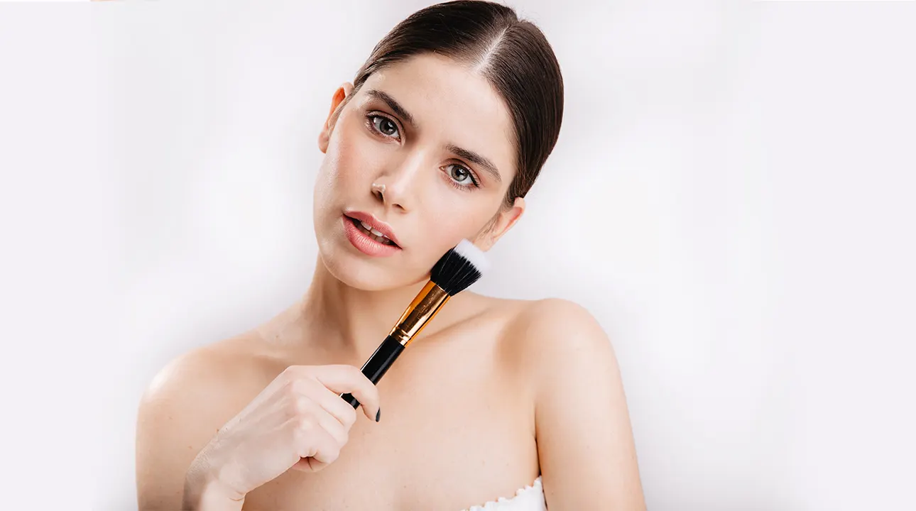 کانسیلر برای رفع تیرگی اطراف چشم