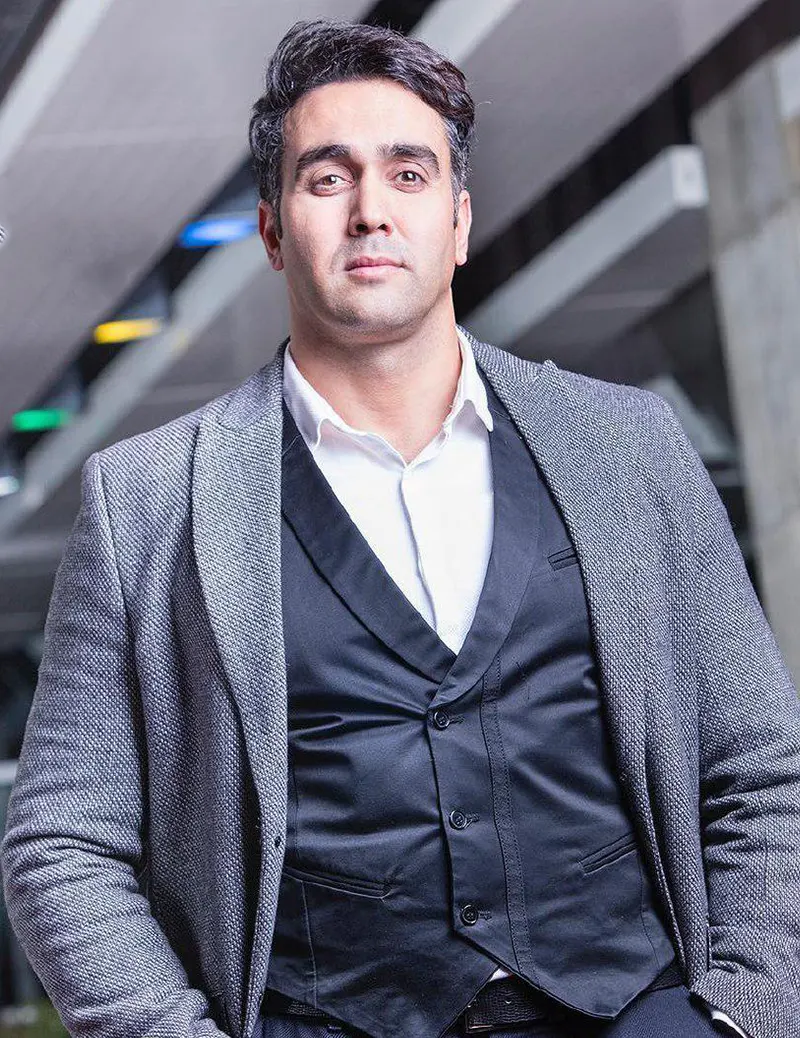 عکس و نقش پوریا پورسرخ در سریال دردسرهای شیرین