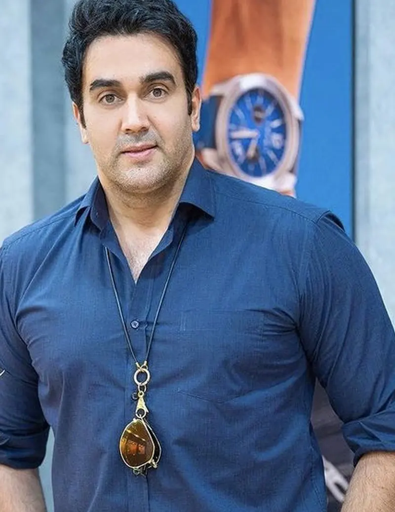 عکس و نقش پوریا پورسرخ در سریال دردسرهای شیرین