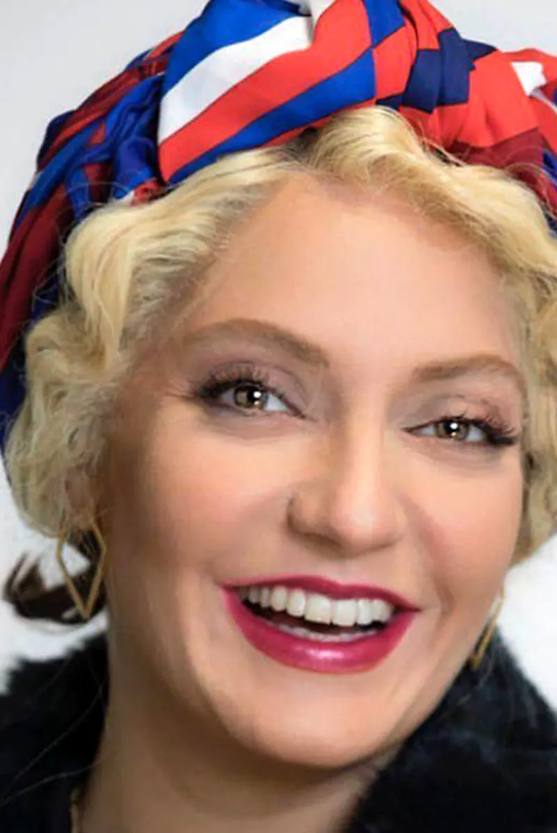 مهناز افشار مرگ ارشا اقدسی را تسلیت گفت