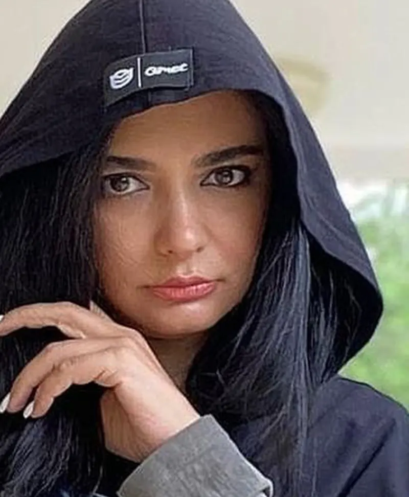 ظاهر متفاوت لیندا کیانی