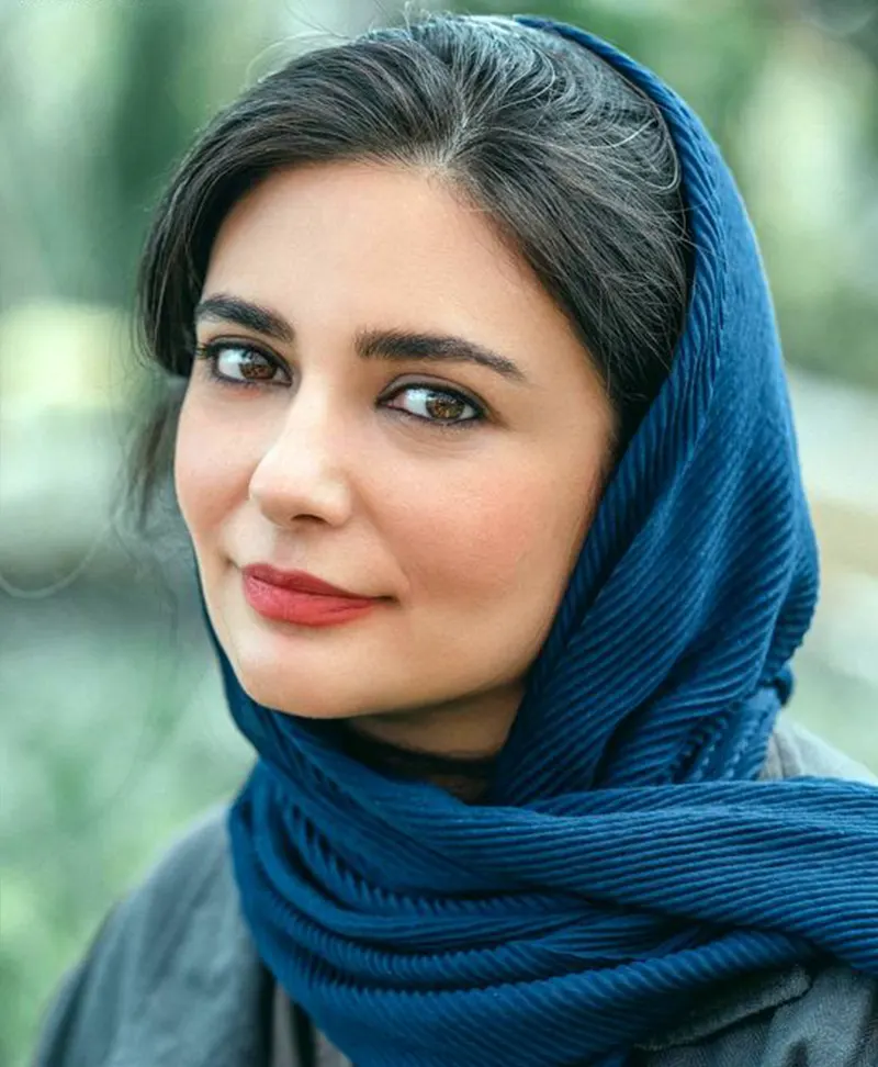 لیندا کیانی بازیگر سینما و تلویزیون