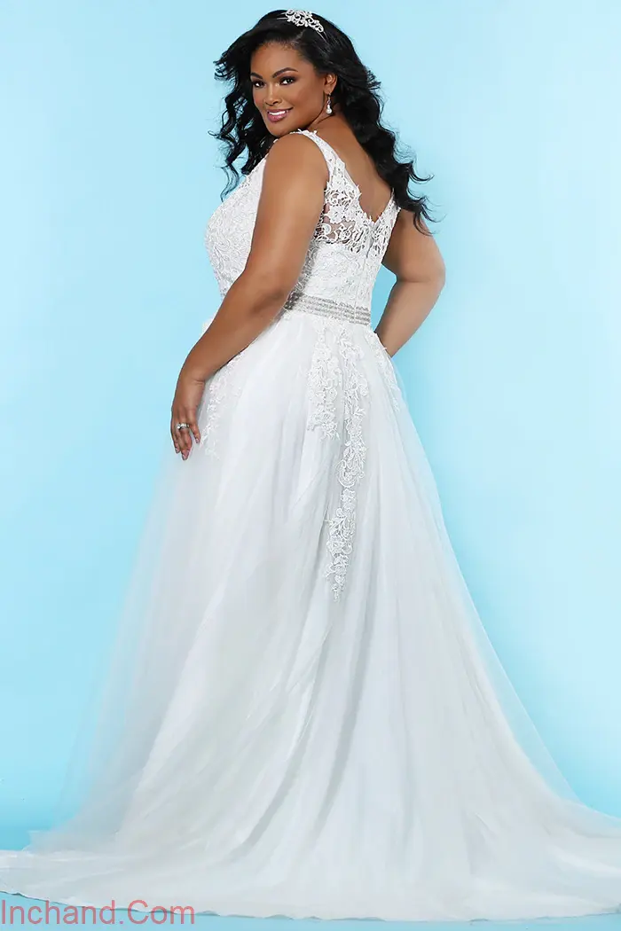 لباس عروس سفید برای عروس چاق و تپل