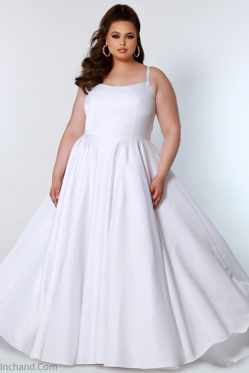 جدیدترین و شیک ترین مدل لباس زنانه و دخترانه مخصوص خانم های چاق و دارای اضافه وزن و قد کوتاه