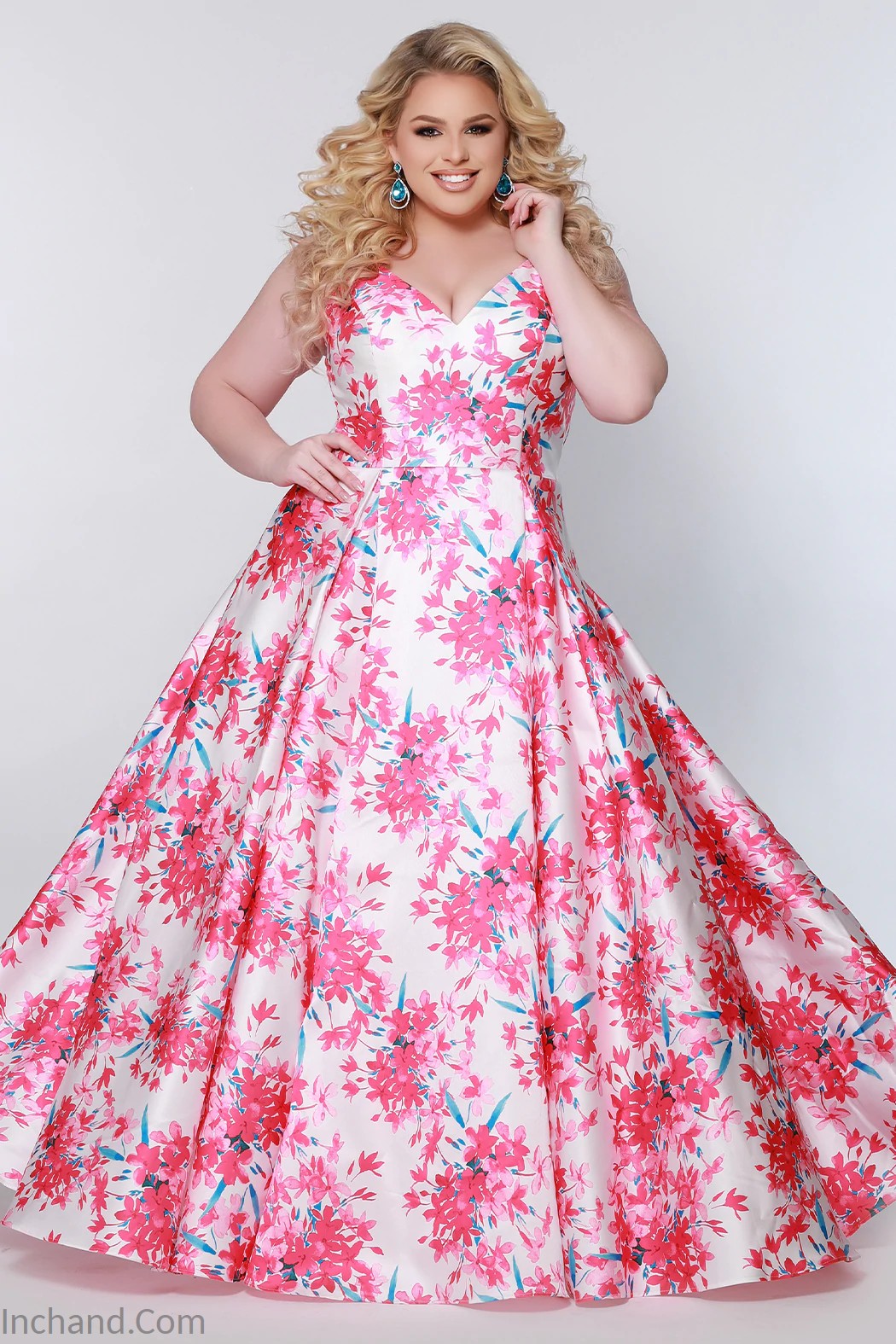 جدیدترین و شیک ترین مدل لباس زنانه و دخترانه مخصوص خانم های چاق و دارای اضافه وزن و قد کوتاه